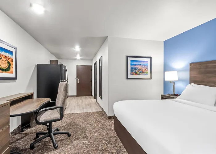 Sonesta Simply Suites Avondale